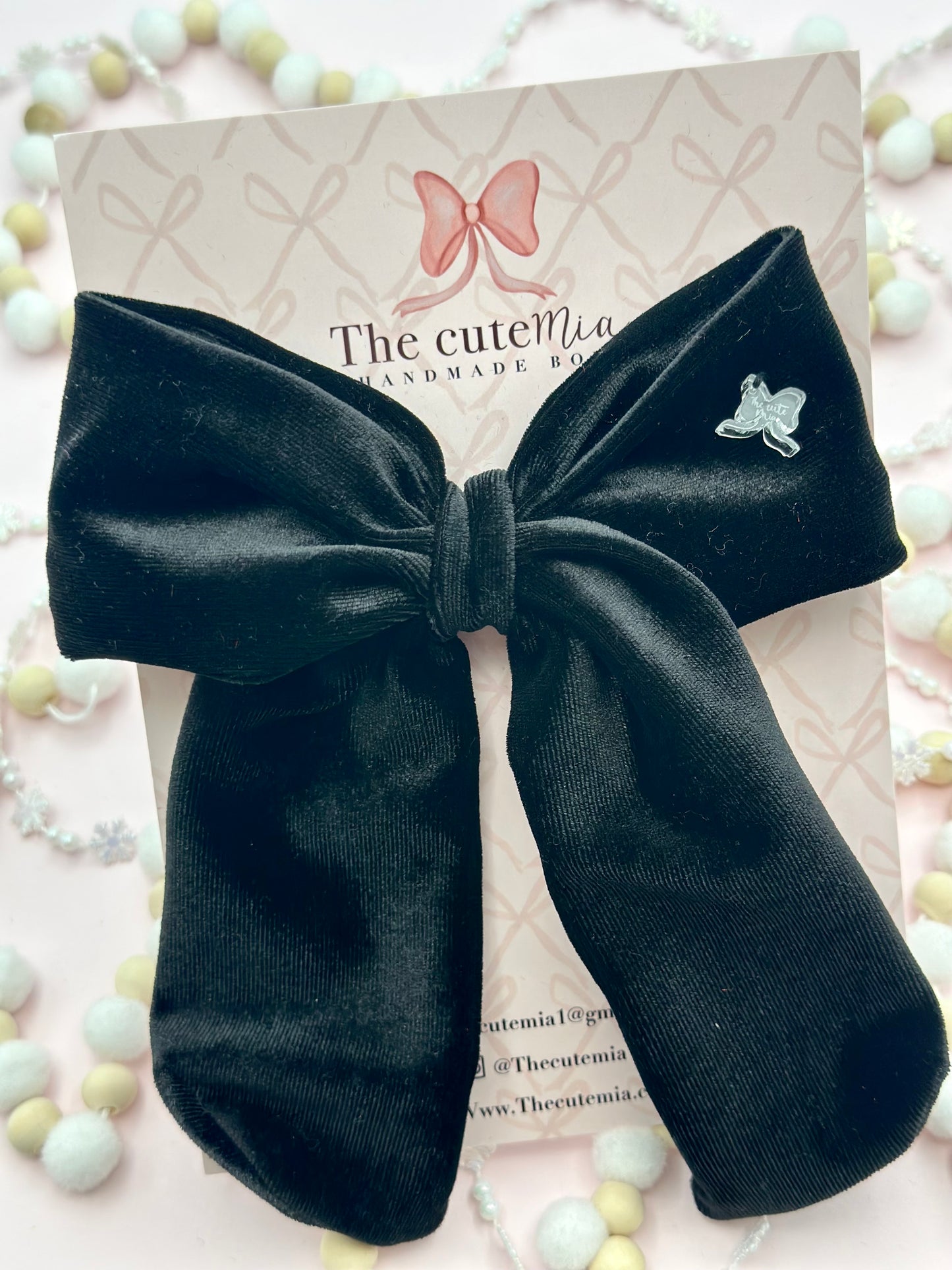 Suede bow